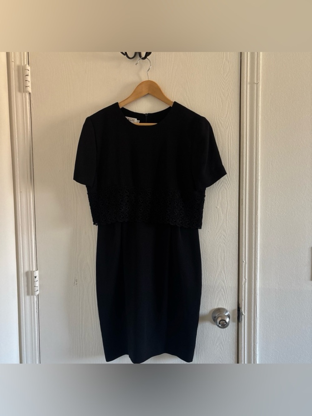 Talbots Petites Sz 6 Black Sheath Dress Lace Detail Short Sleeve Elegant